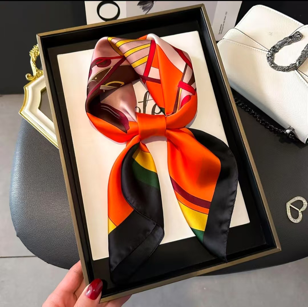 Silk Square Scarf Women Luxury - огляд і ціна Luxury Bags China