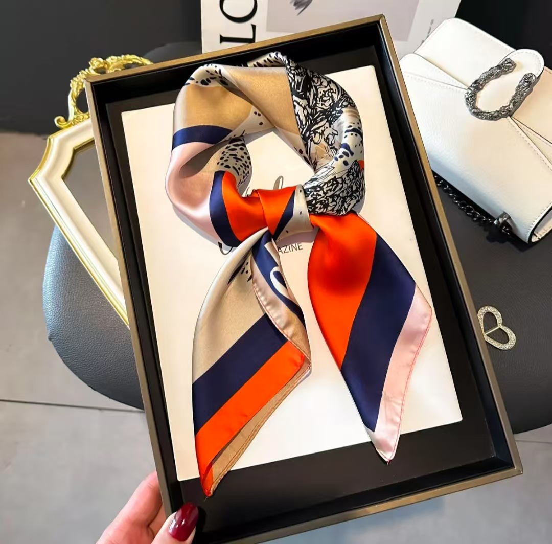 Silk Square Scarf Women Luxury - огляд і ціна Luxury Bags China