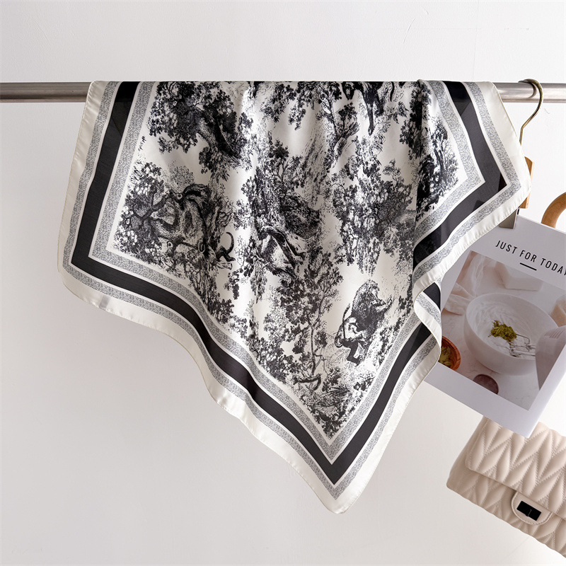Luxury Jungle Printed Scarves  - огляд і ціна Luxury Bags China