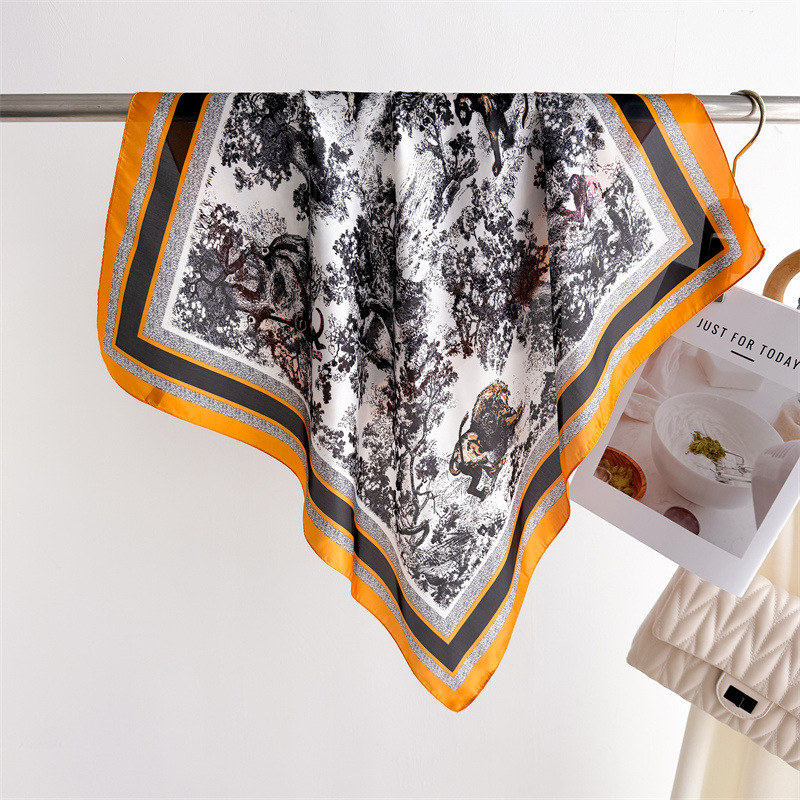 Luxury Jungle Printed Scarves  - огляд і ціна Luxury Bags China